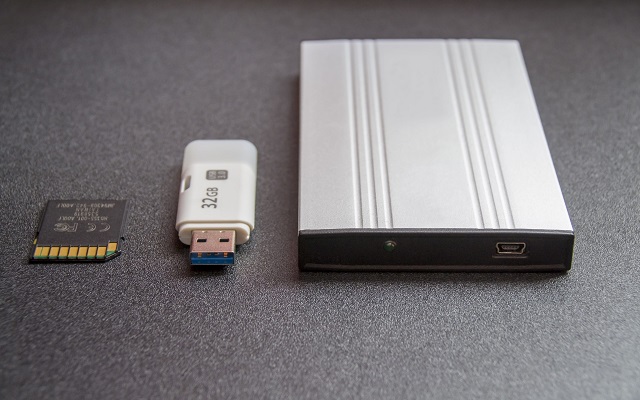 How Can I Send Large Files for Free? 19 02 send by usb